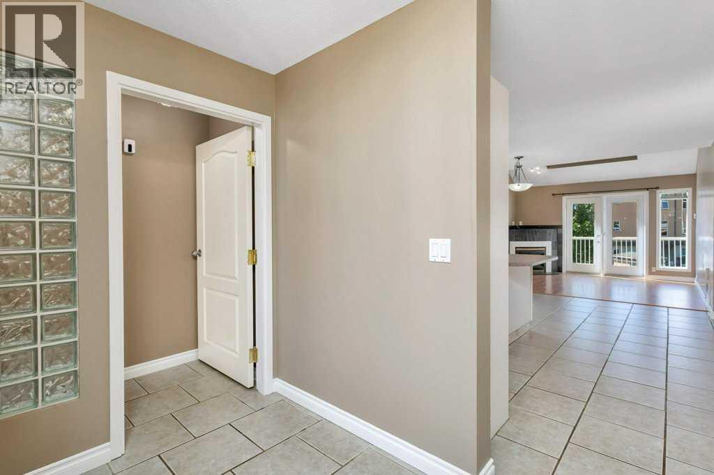 5220 50A Avenue, Sylvan Lake