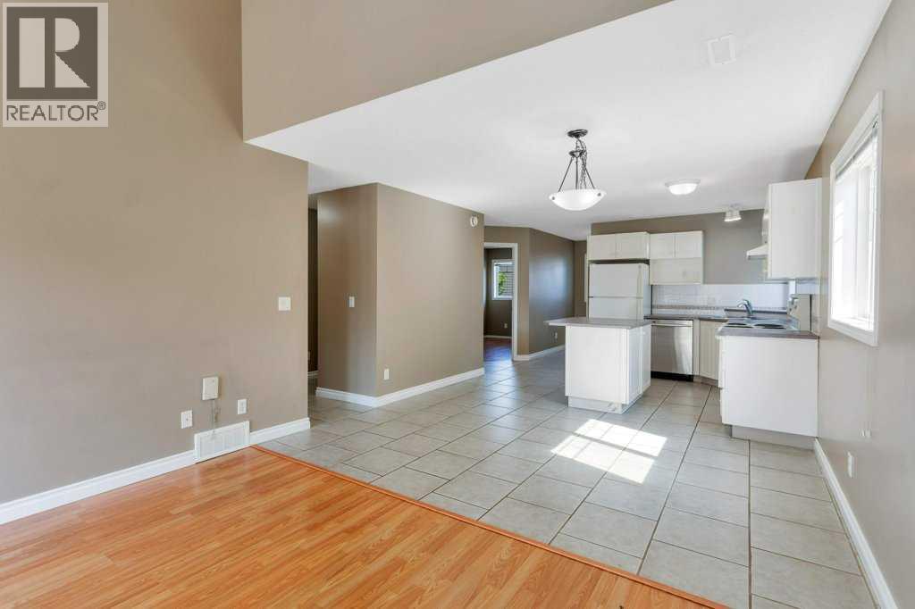 5220 50A Avenue, Sylvan Lake