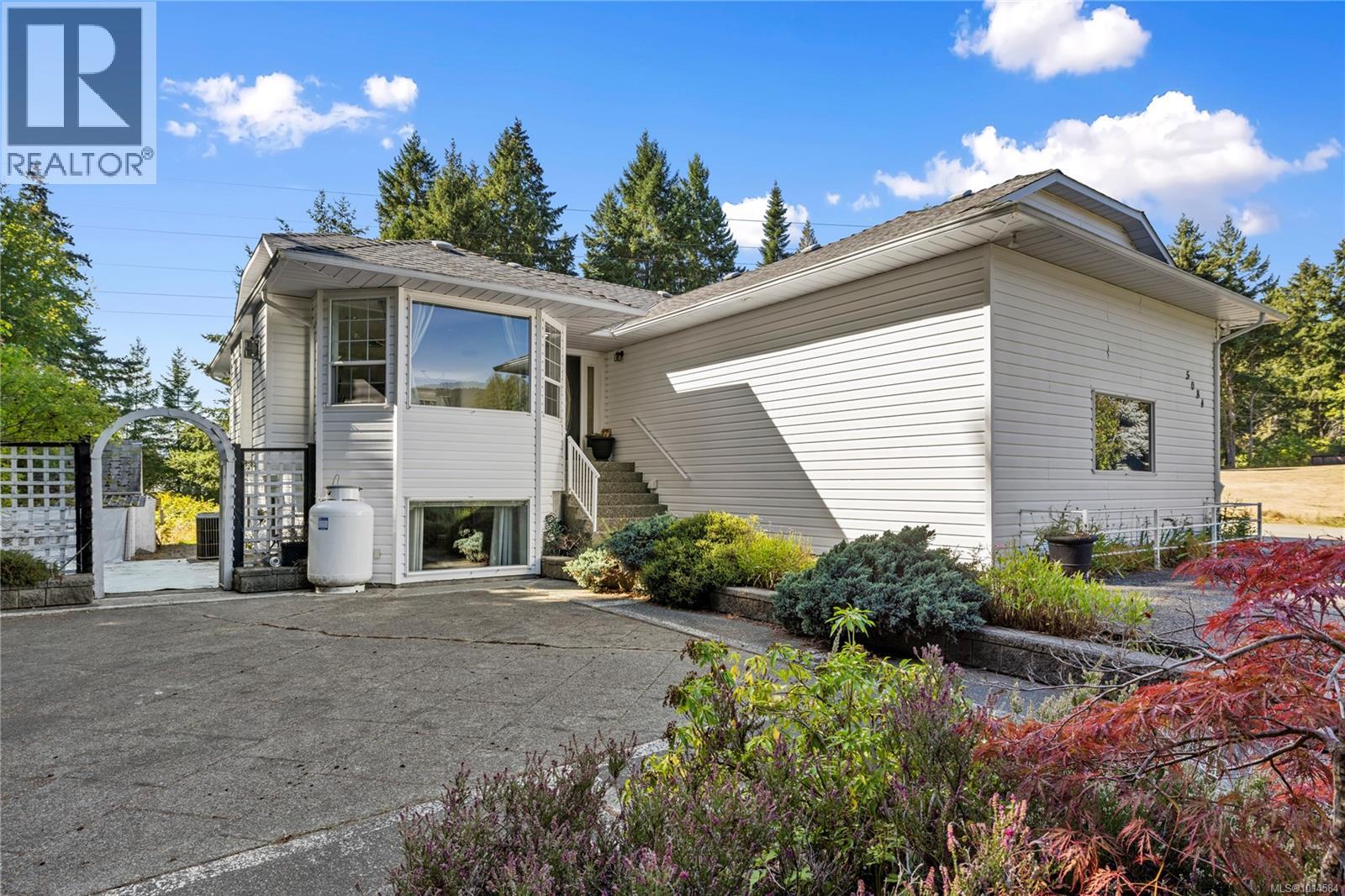 5084 Arden Rd, Port Alberni