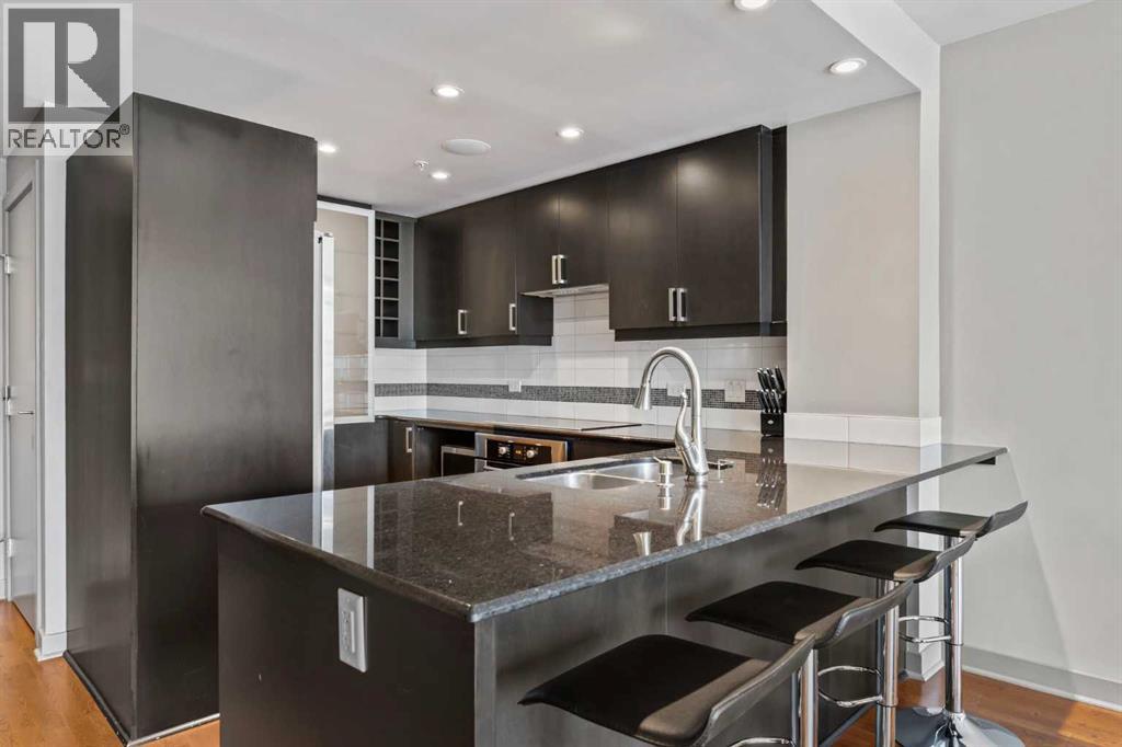 Single Family House for Sale in    Avenue SW Downtown West End Calgary 