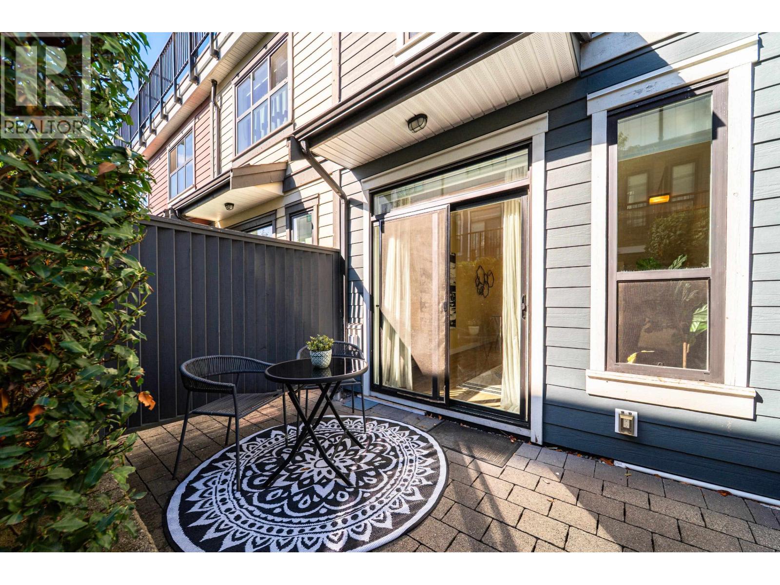 18 7039 MACPHERSON AVENUE, Burnaby