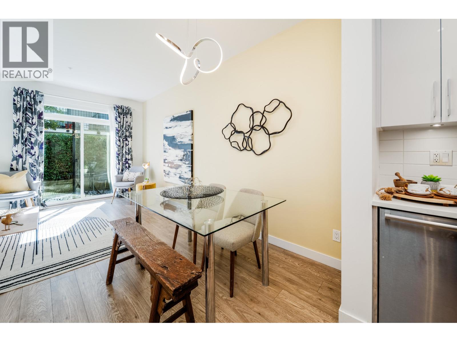 18 7039 MACPHERSON AVENUE, Burnaby