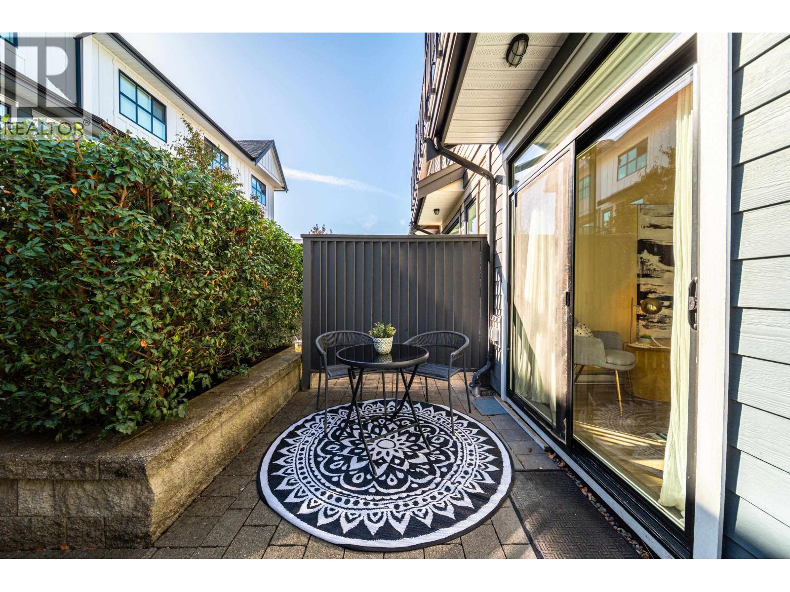 18 7039 MACPHERSON AVENUE, Burnaby