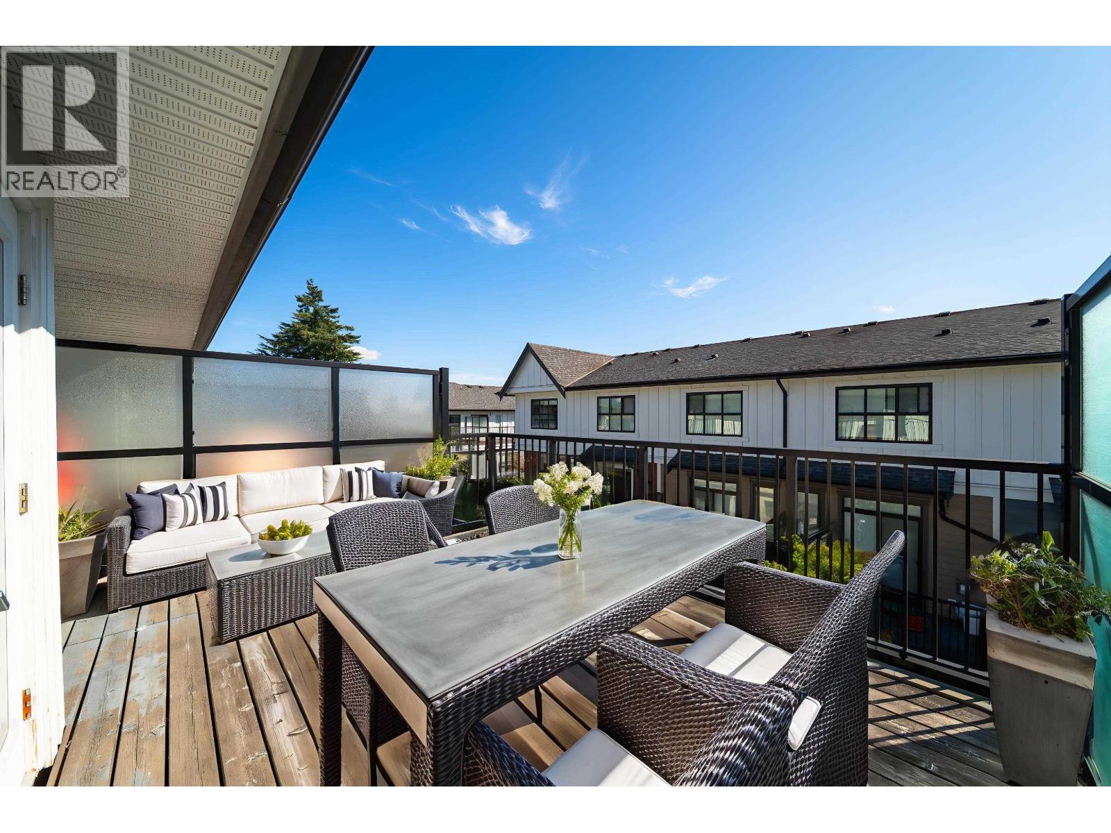 18 7039 MACPHERSON AVENUE, Burnaby