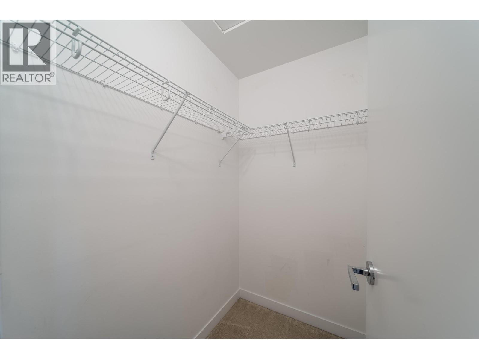 18 7039 MACPHERSON AVENUE, Burnaby