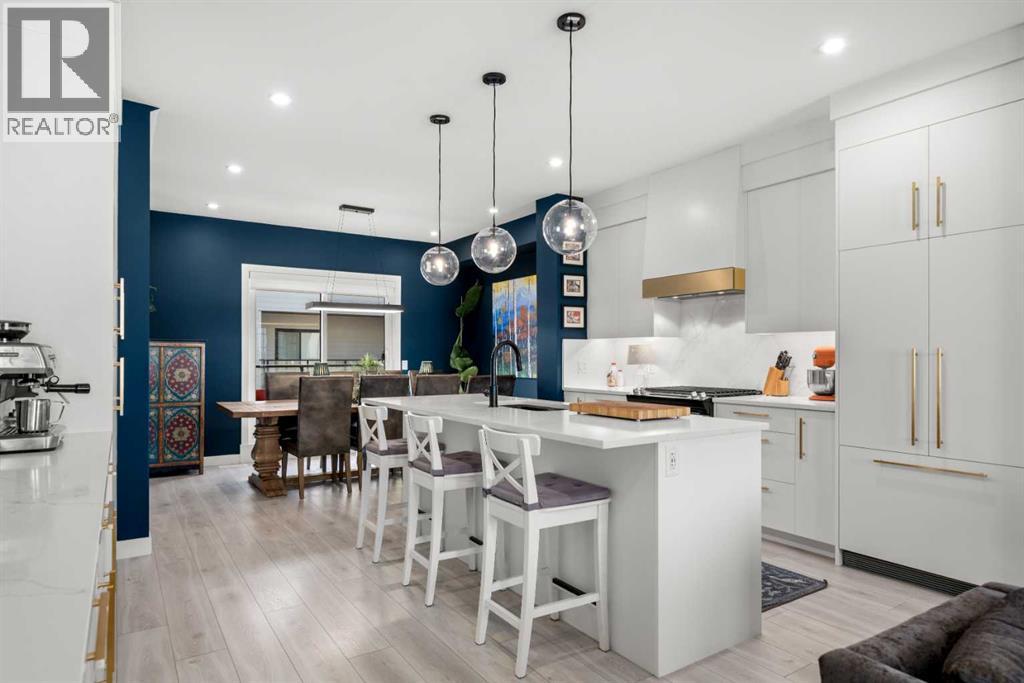 Single Family House for Sale in   Avenue SW West Springs Calgary 