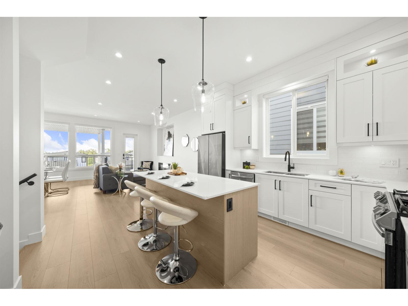 16722 16 AVENUE, Surrey
