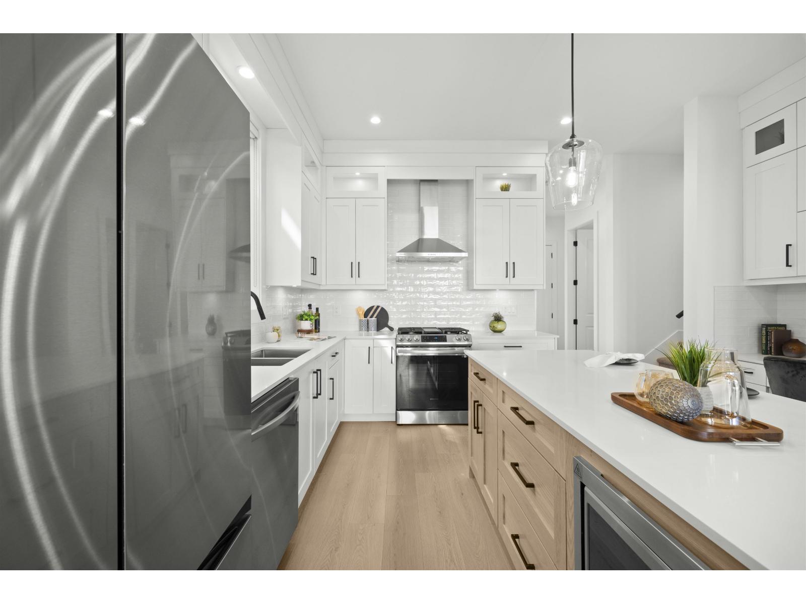 16722 16 AVENUE, Surrey