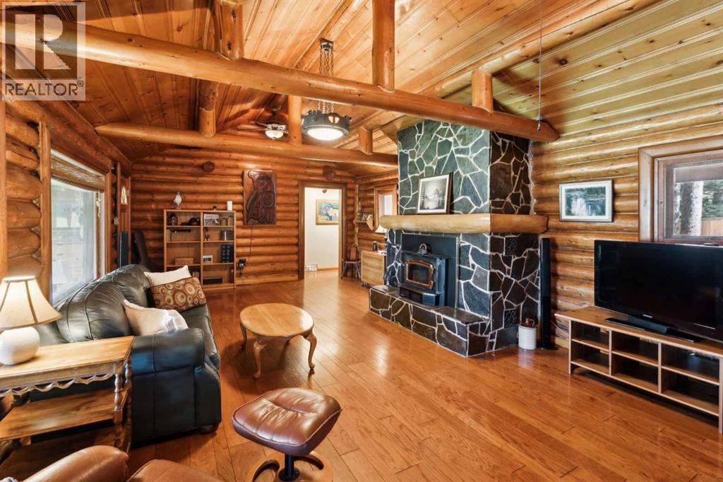 67 Bracken Point, Bragg Creek