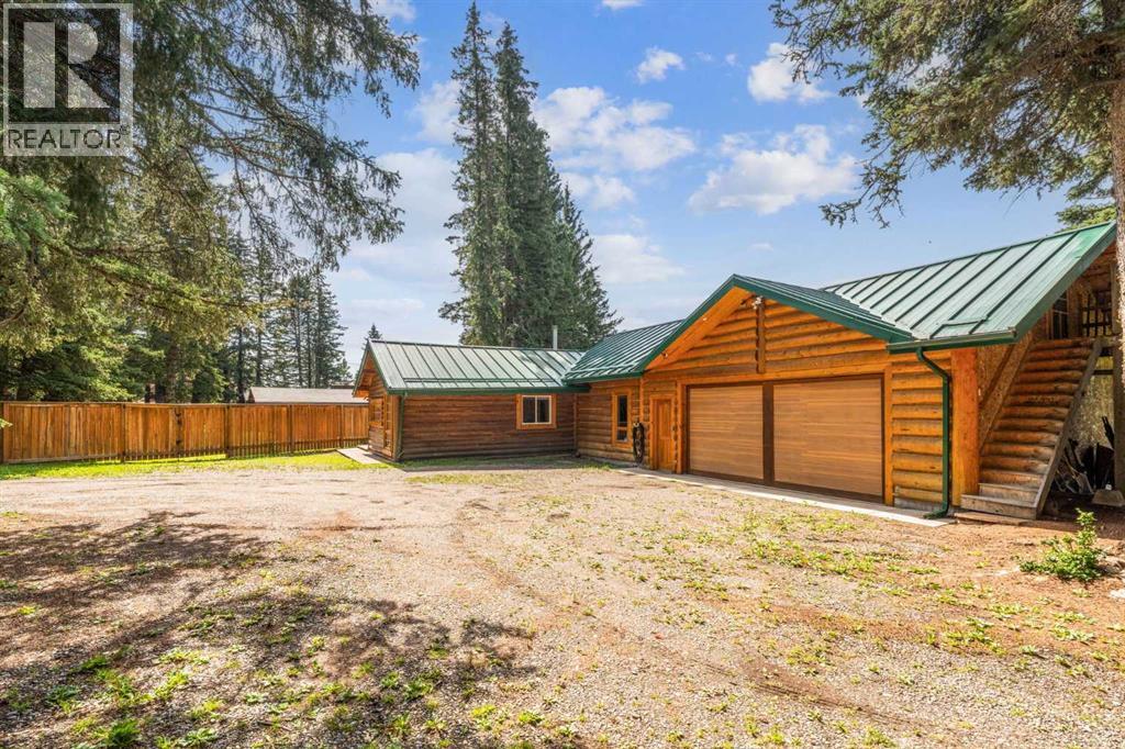 67 Bracken Point, Bragg Creek