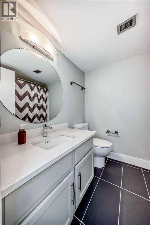 Single Family House for Sale in   POINT Drive NW Point McKay Calgary 