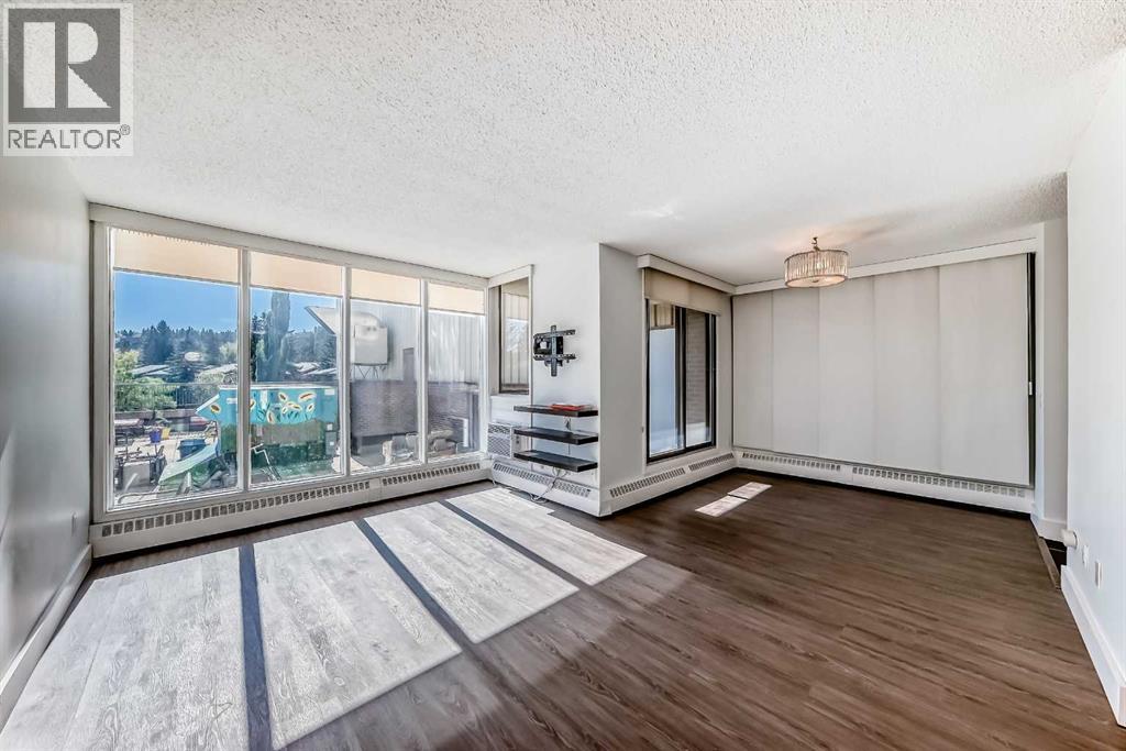 Single Family House for Sale in   POINT Drive NW Point McKay Calgary 