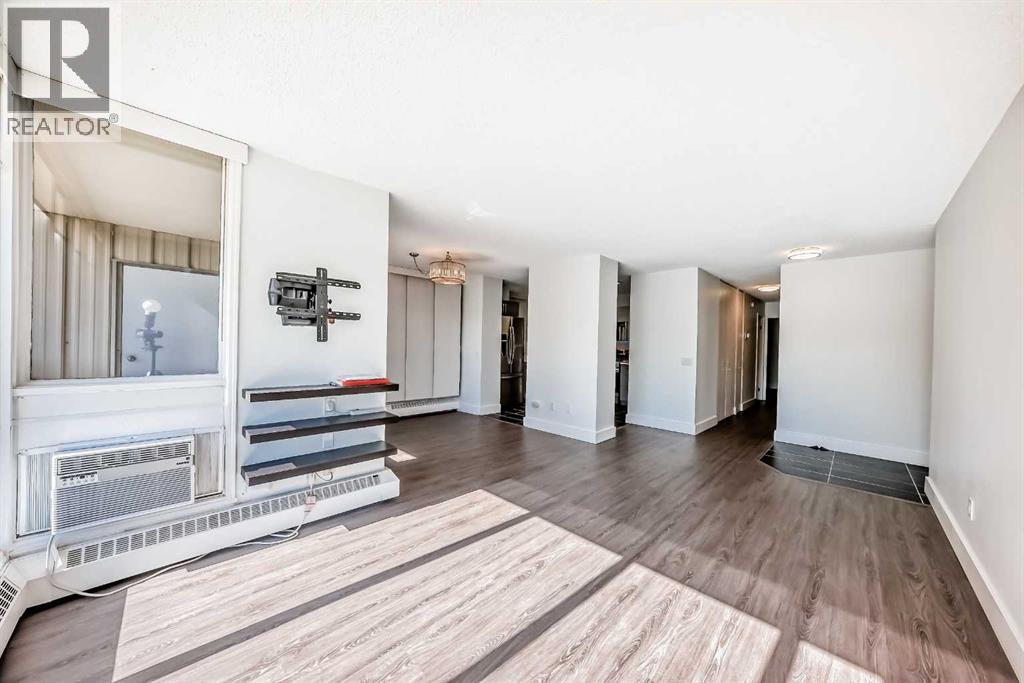 Single Family House for Sale in   POINT Drive NW Point McKay Calgary 
