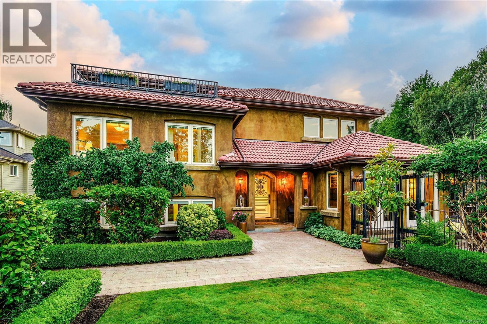  5388 Parker Avenue, Saanich