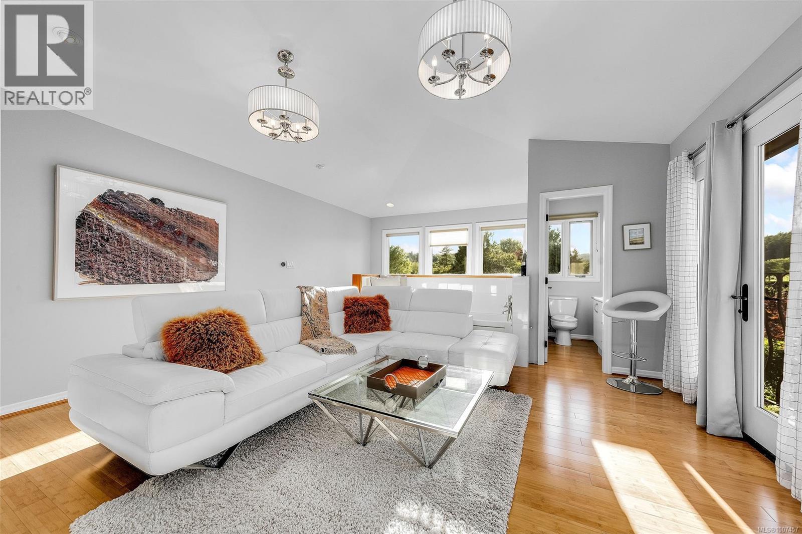  5388 Parker Avenue, Saanich