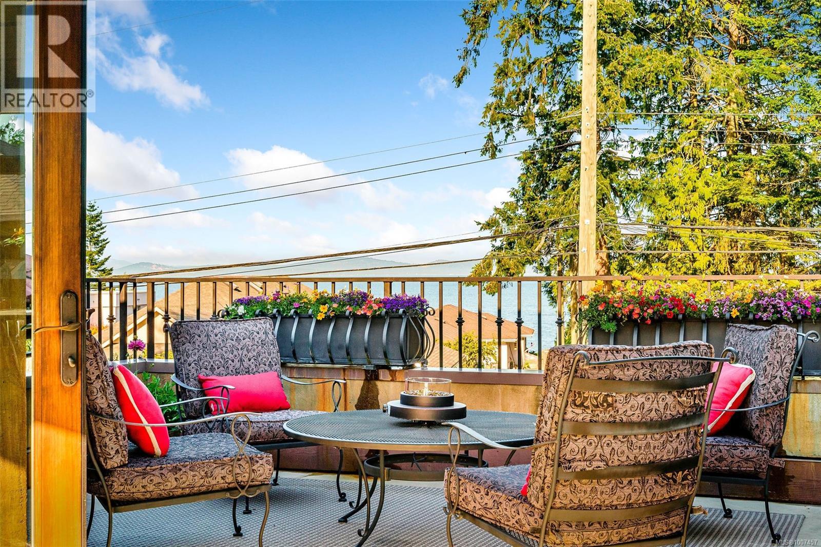 5388 Parker Avenue, Saanich