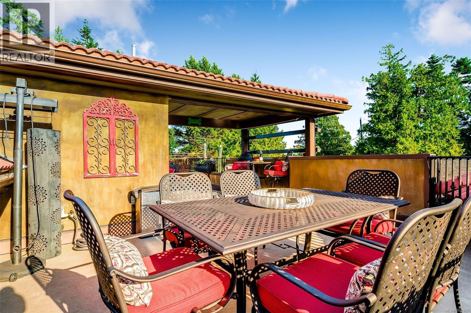  5388 Parker Avenue, Saanich