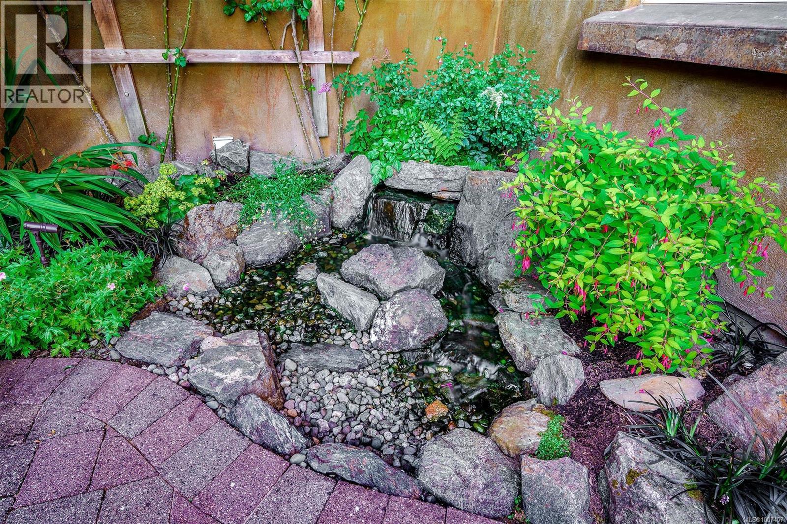  5388 Parker Avenue, Saanich