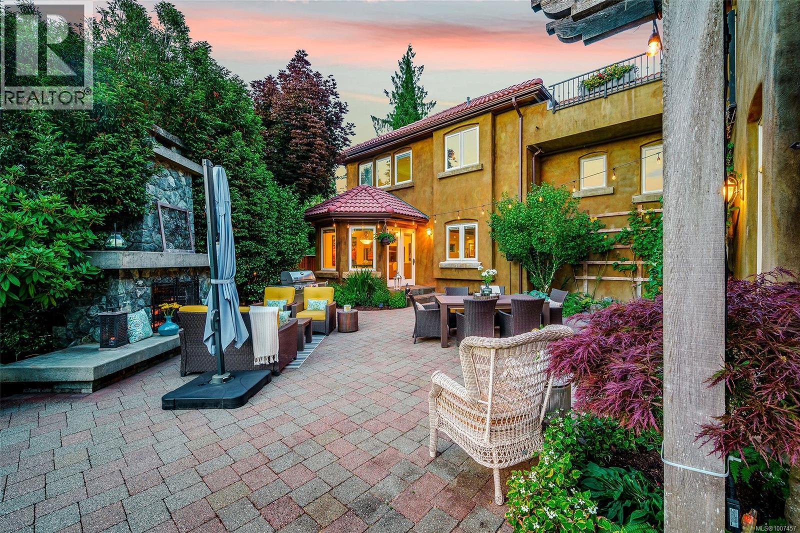  5388 Parker Avenue, Saanich