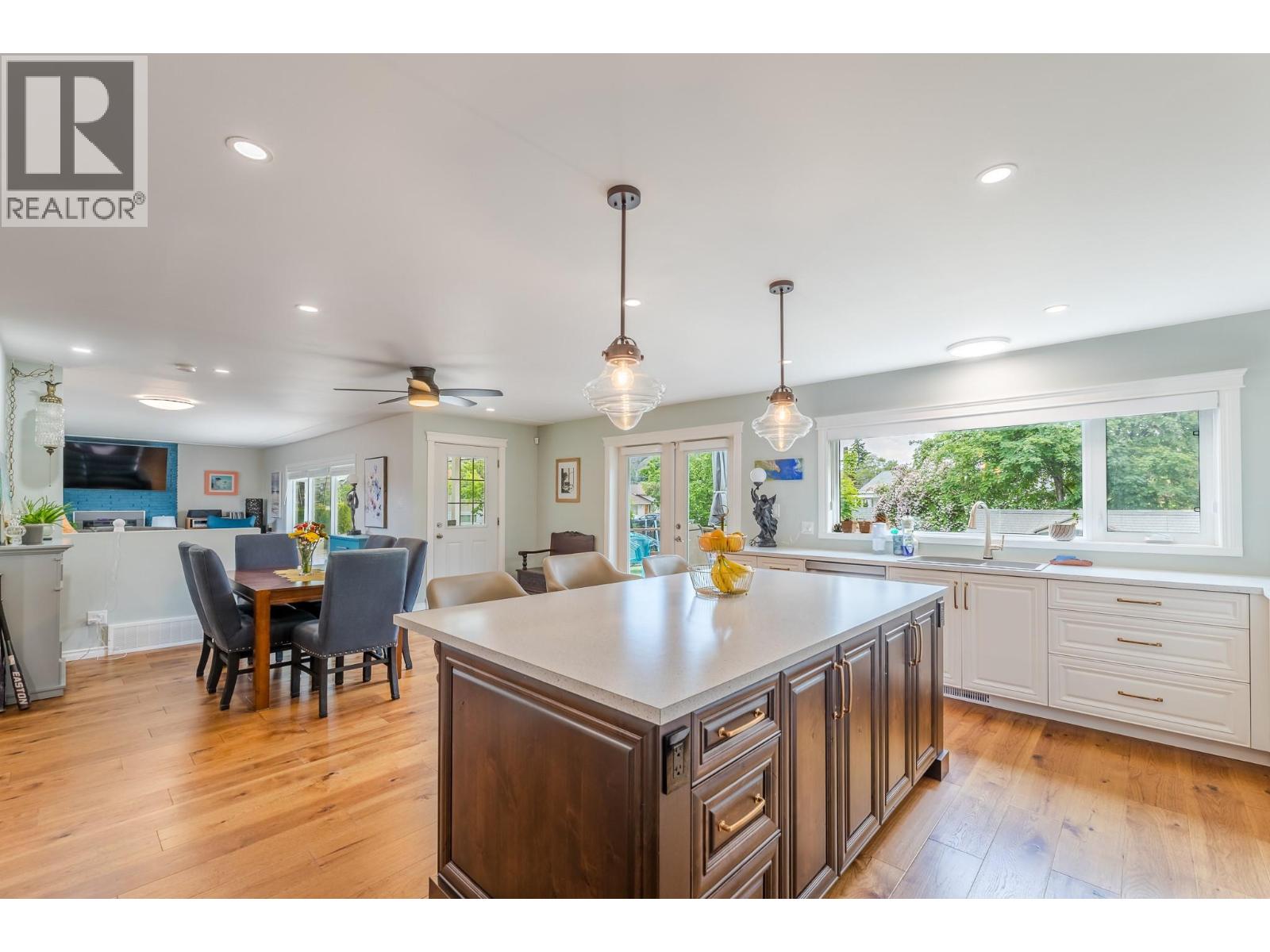  10903 BARCLAY Street, Summerland