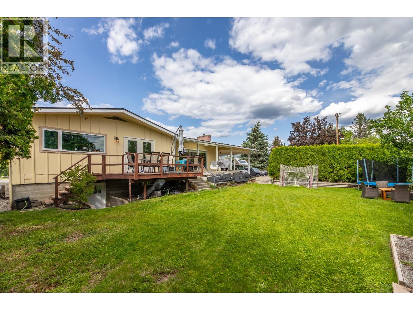  10903 BARCLAY Street, Summerland