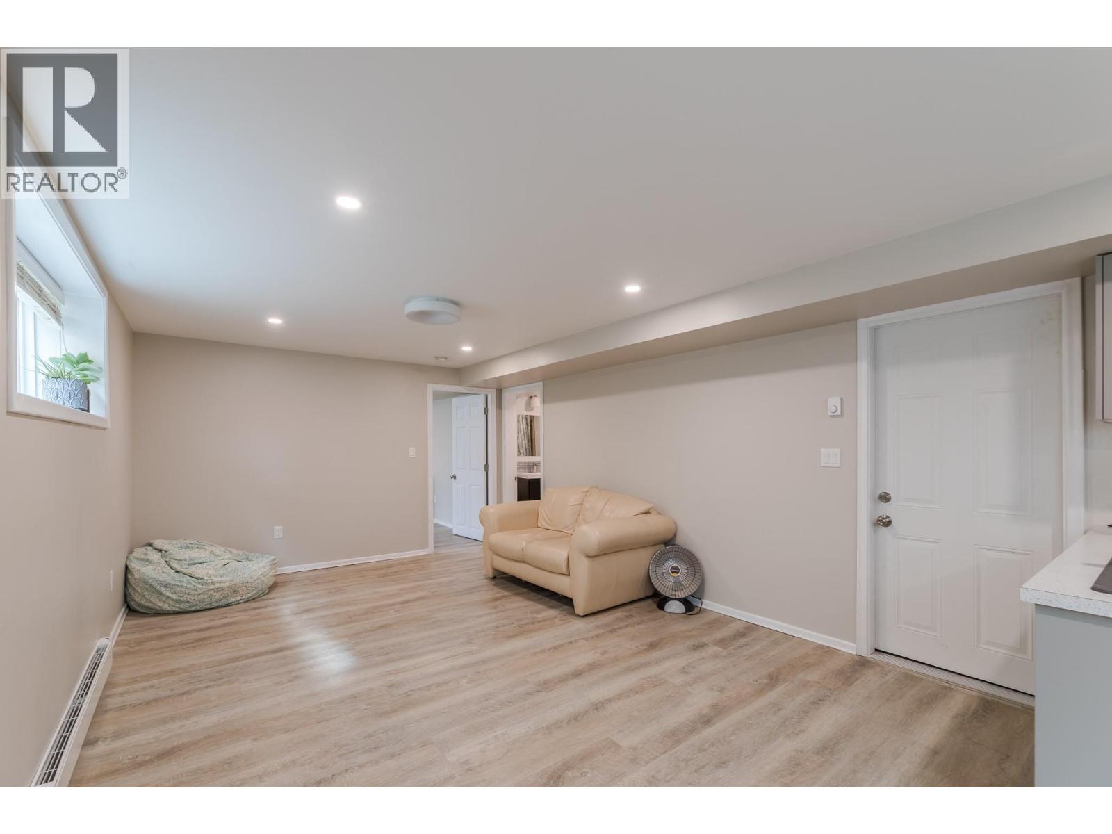  10903 BARCLAY Street, Summerland