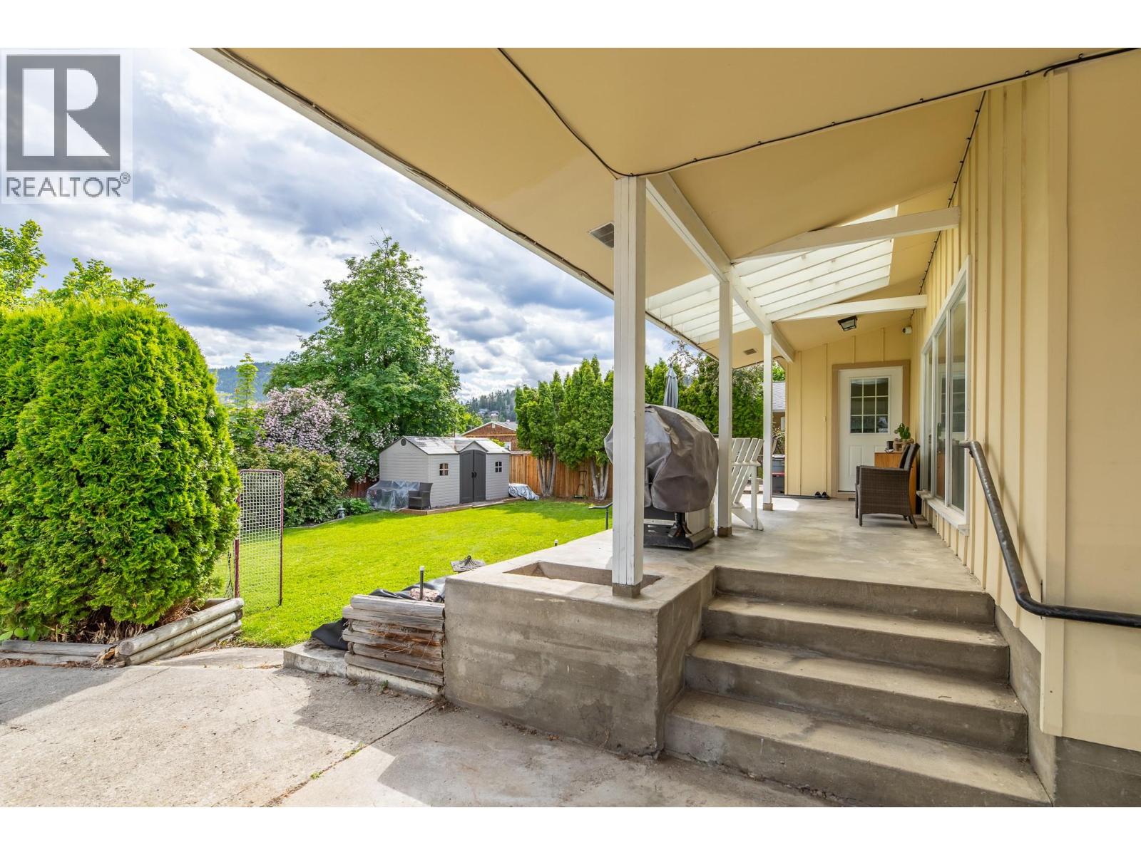 10903 BARCLAY Street, Summerland