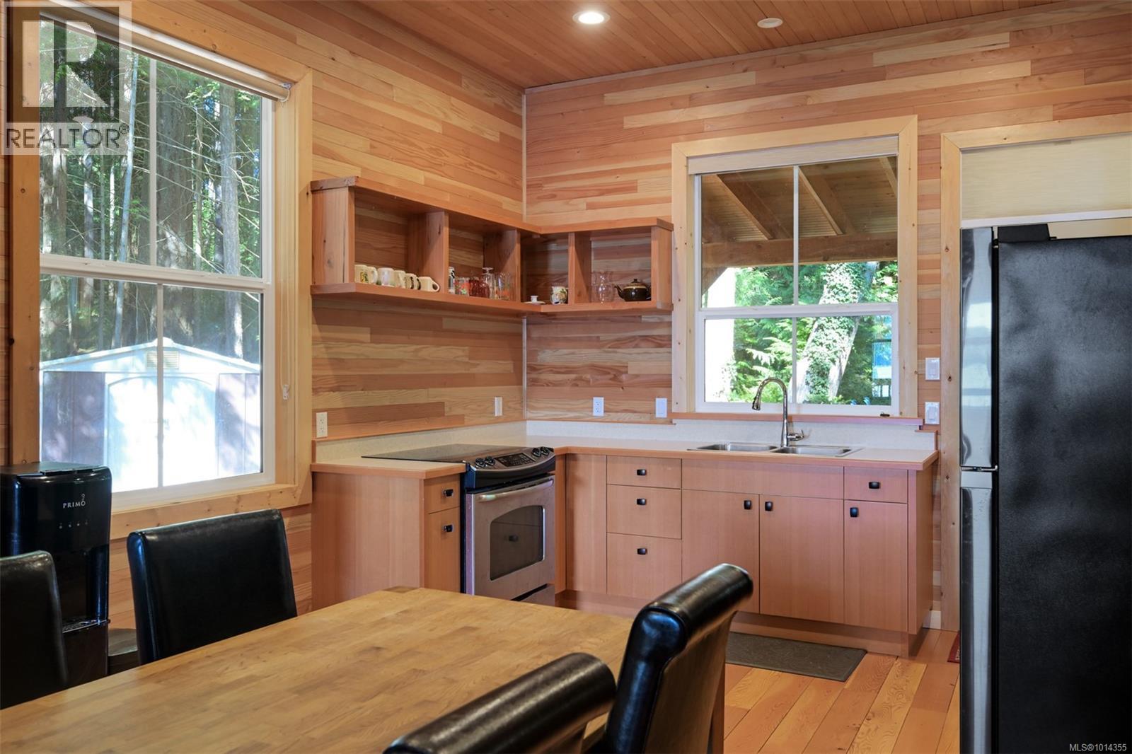 2044 Cullin Rd, Shawnigan Lake