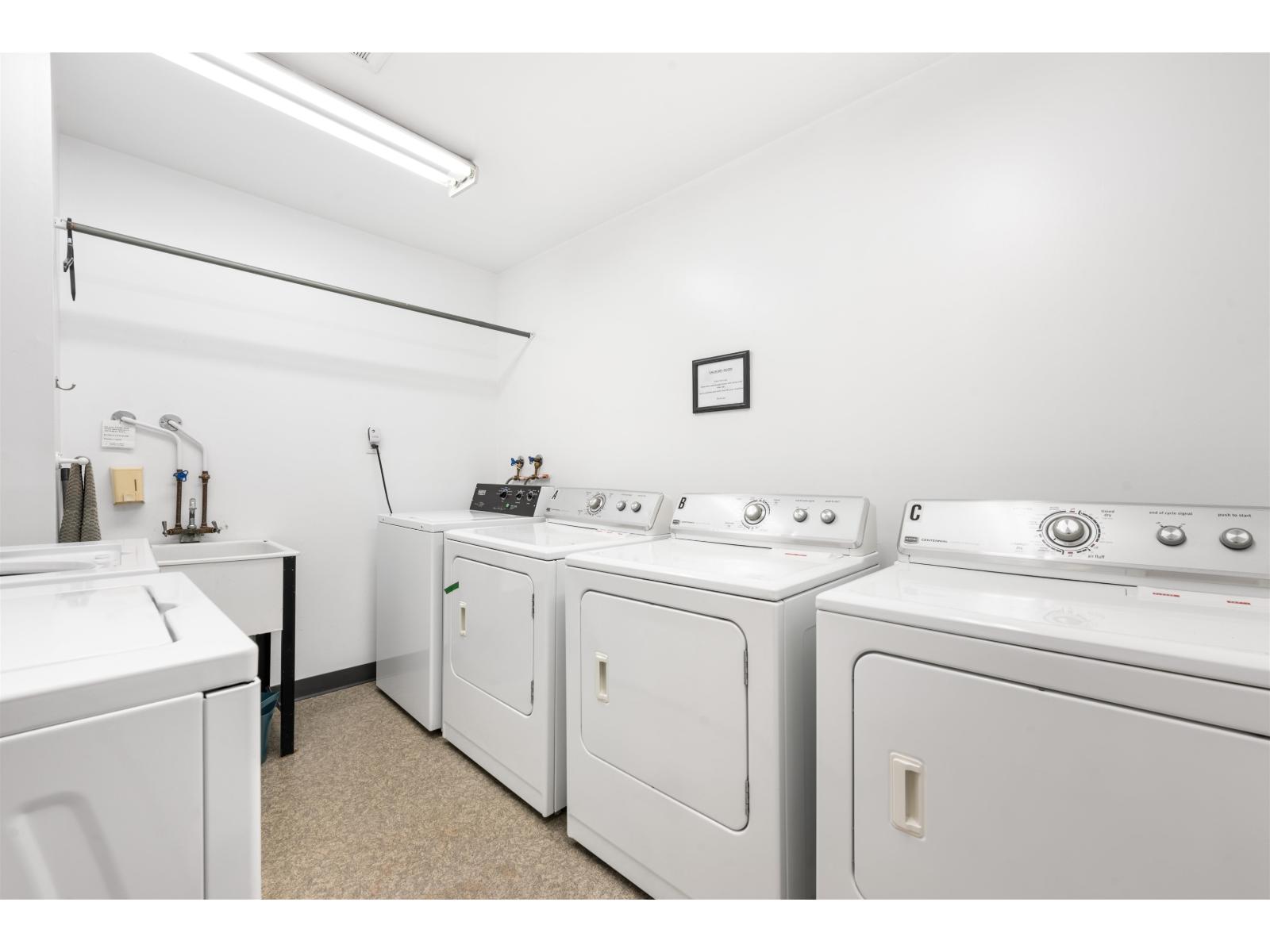 305 15010 ROPER AVENUE, White Rock