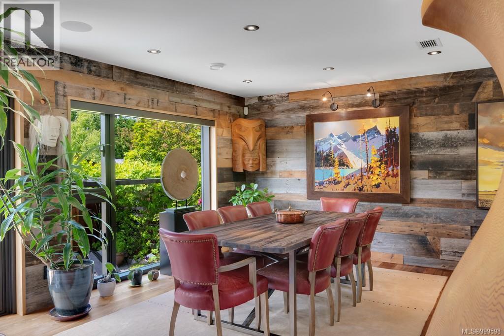 626 Monterey Ave, Oak Bay