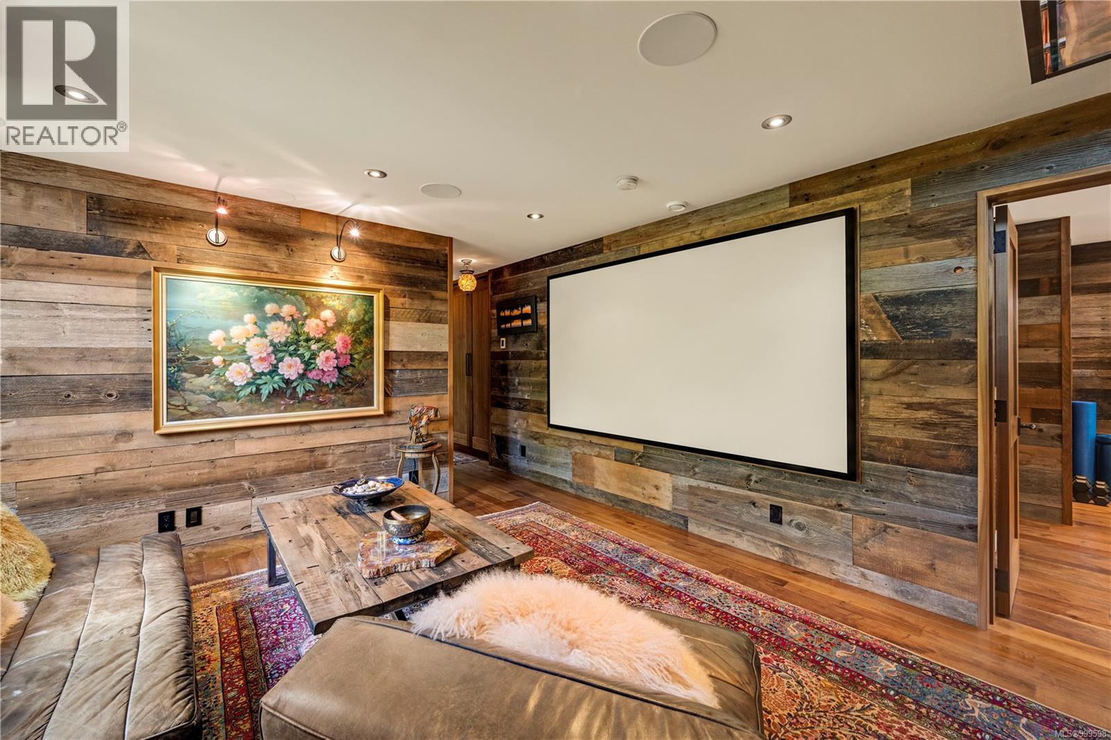 626 Monterey Ave, Oak Bay