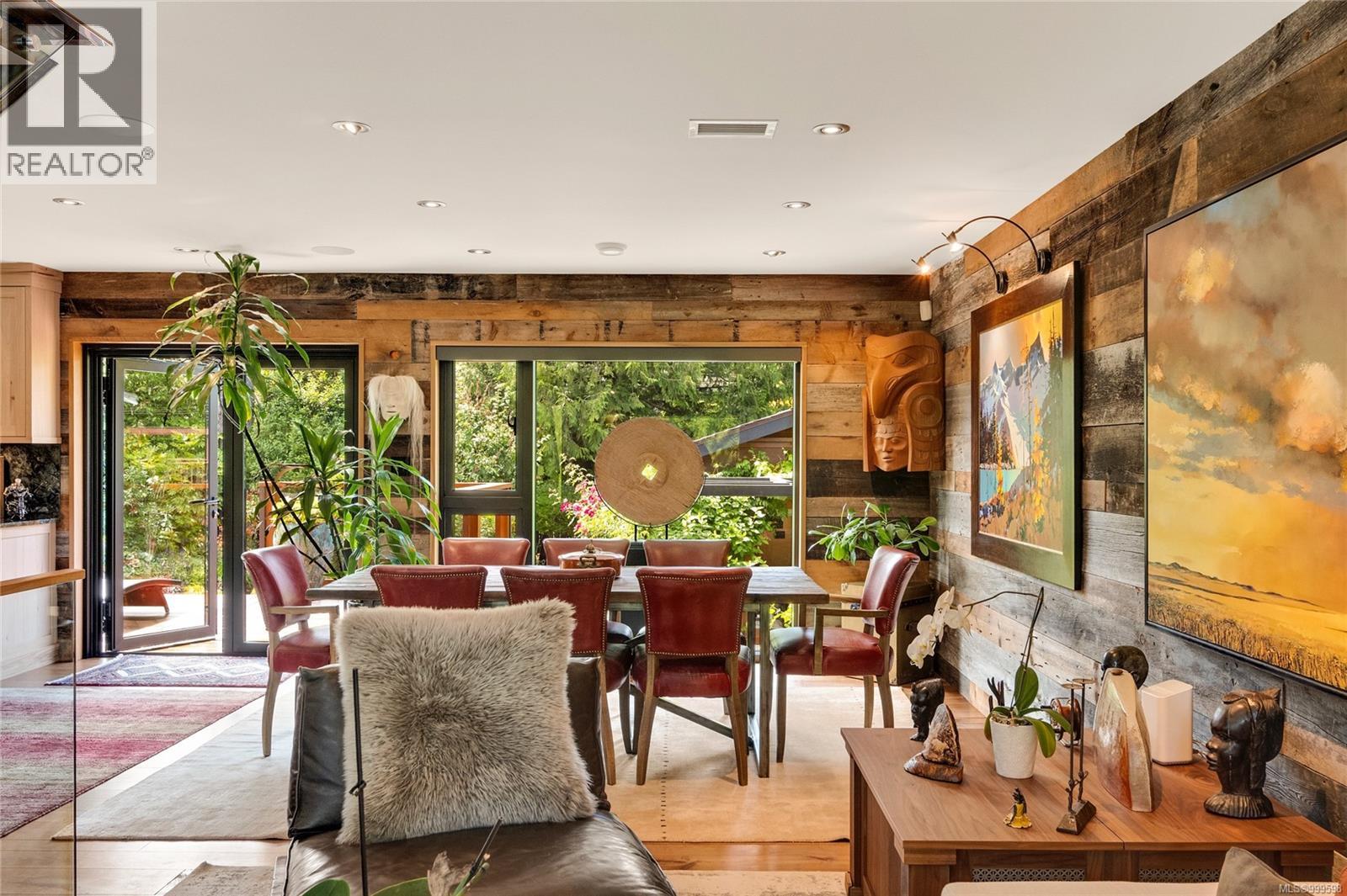 626 Monterey Ave, Oak Bay