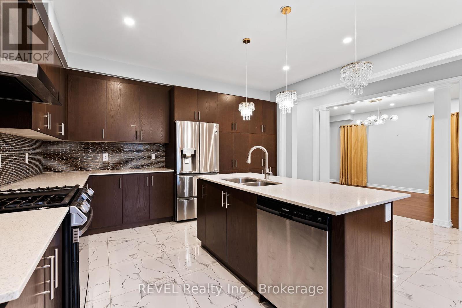 32 SPARKLE DRIVE - 12