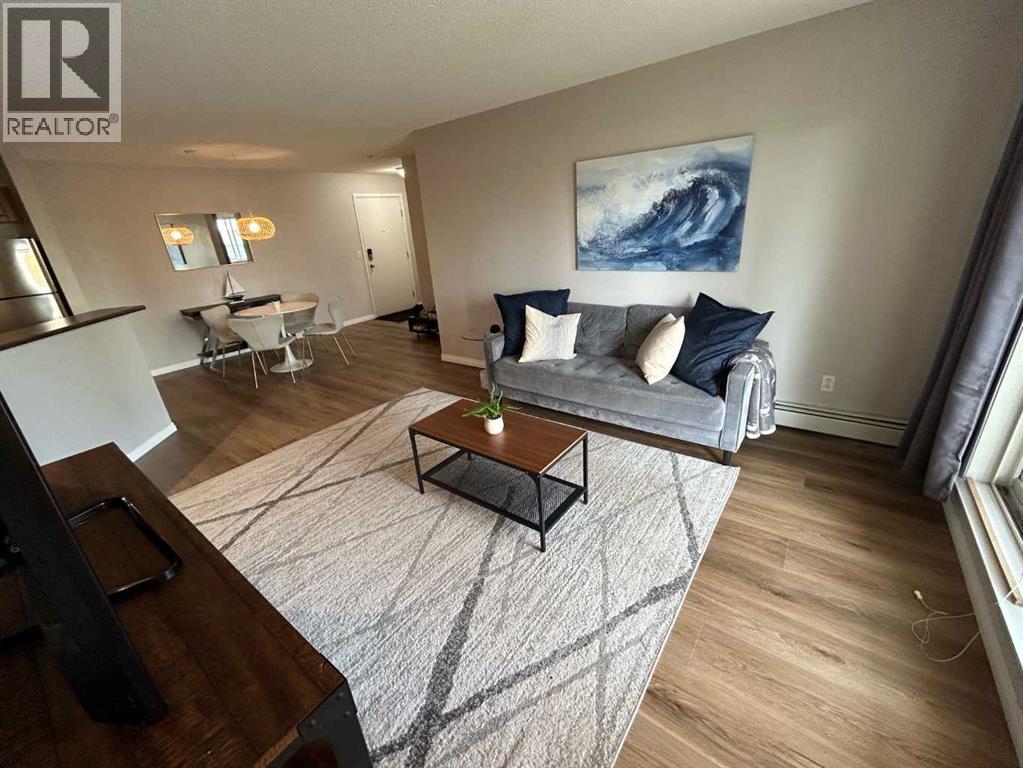 505 Railway Street West, Cochrane