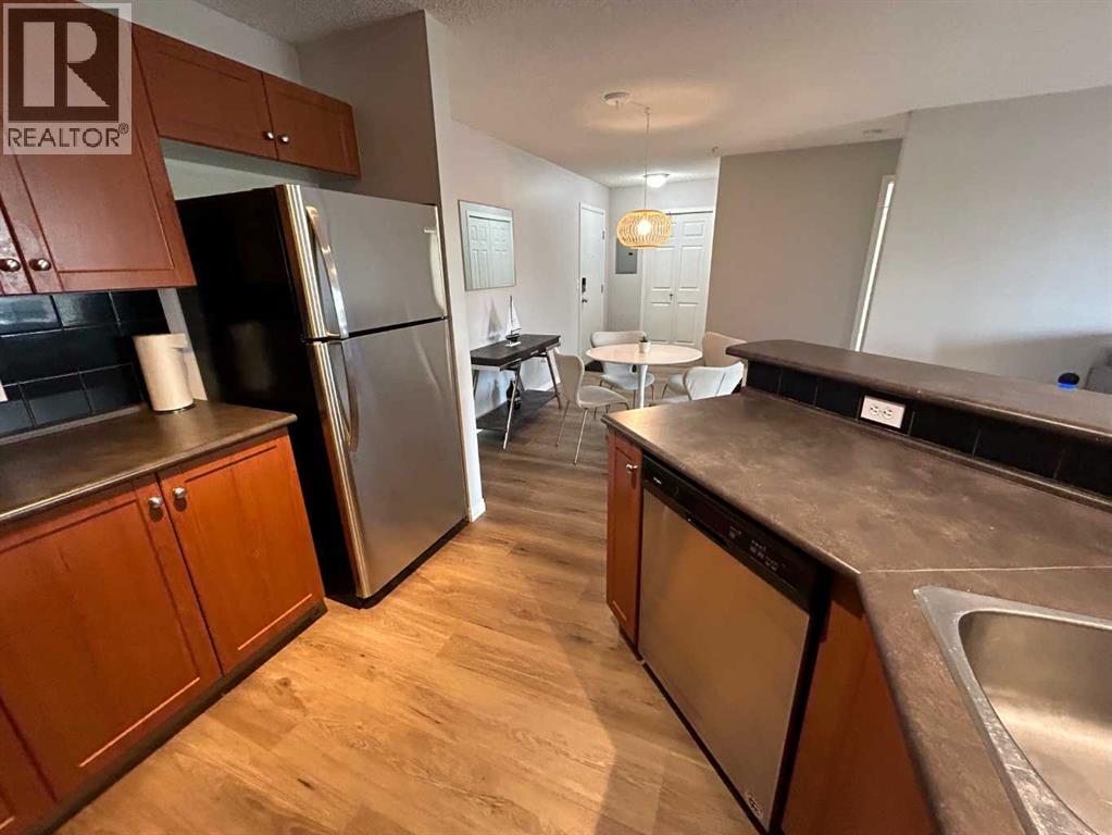 505 Railway Street West, Cochrane