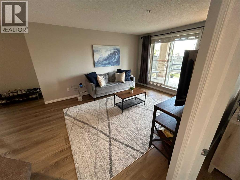 505 Railway Street West, Cochrane
