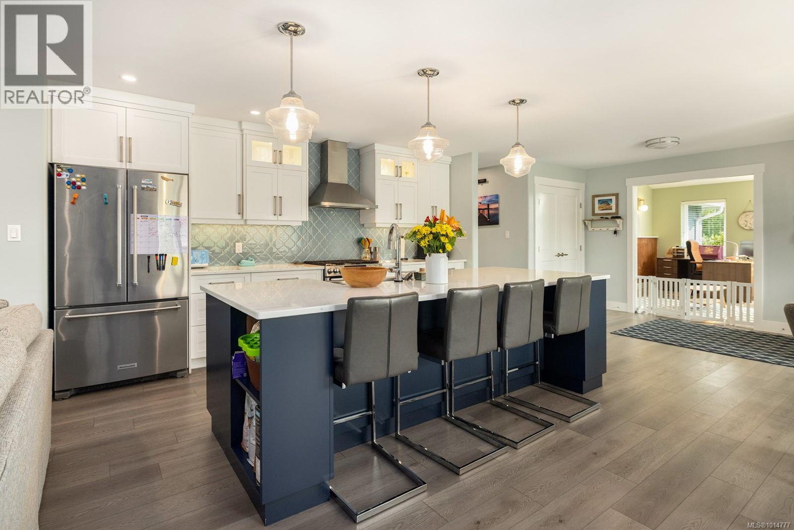 6004 Trillium Way, Duncan