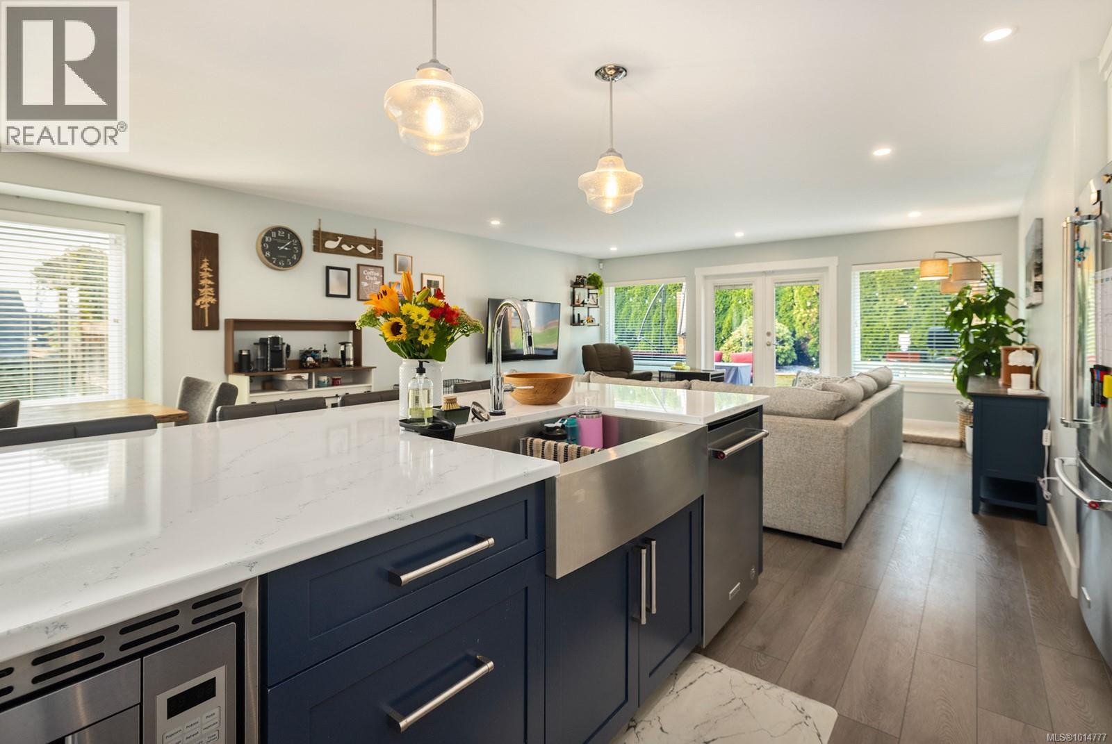 6004 Trillium Way, Duncan