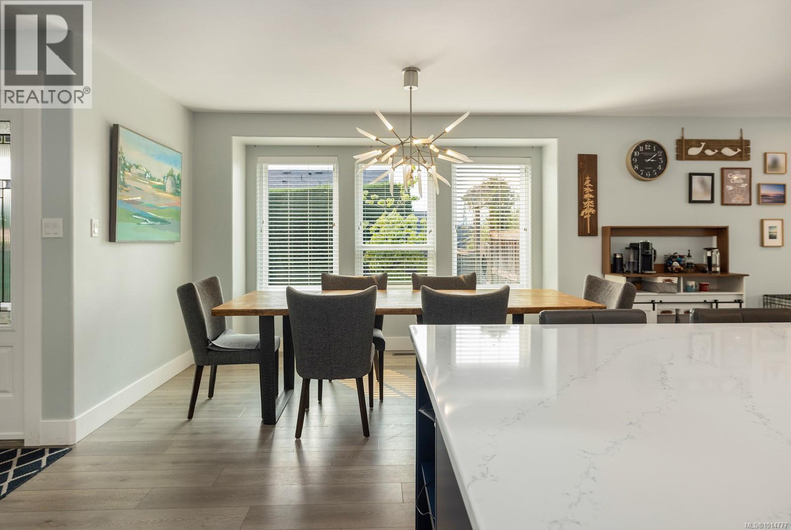 6004 Trillium Way, Duncan