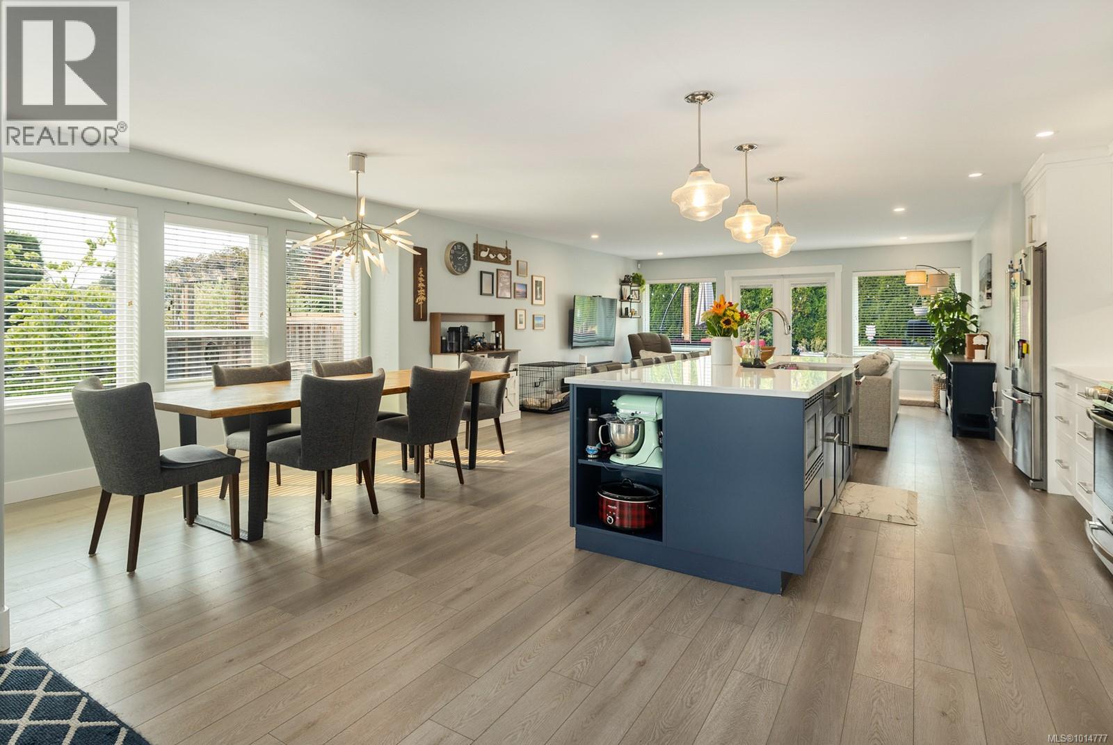 6004 Trillium Way, Duncan