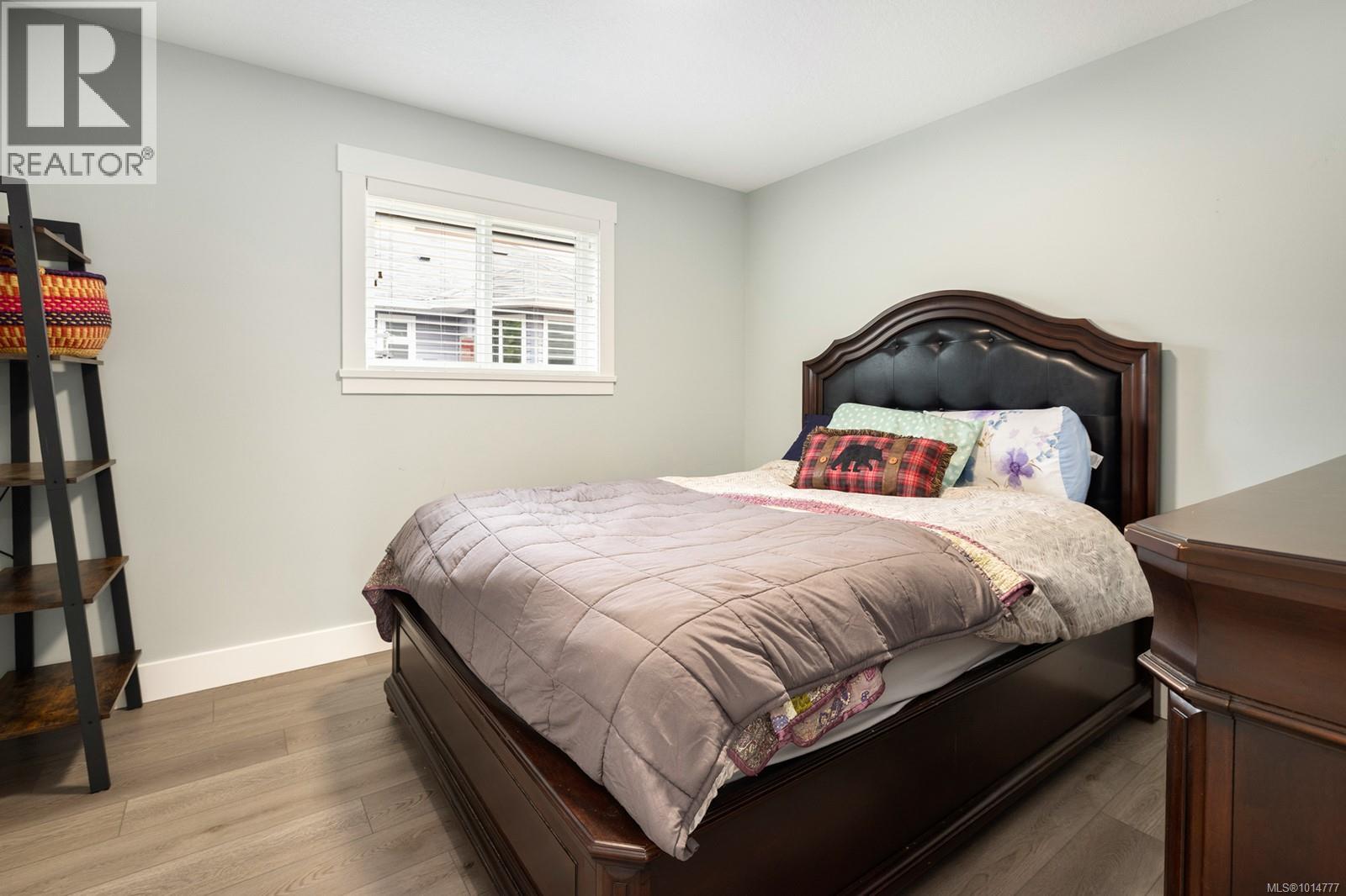 6004 Trillium Way, Duncan