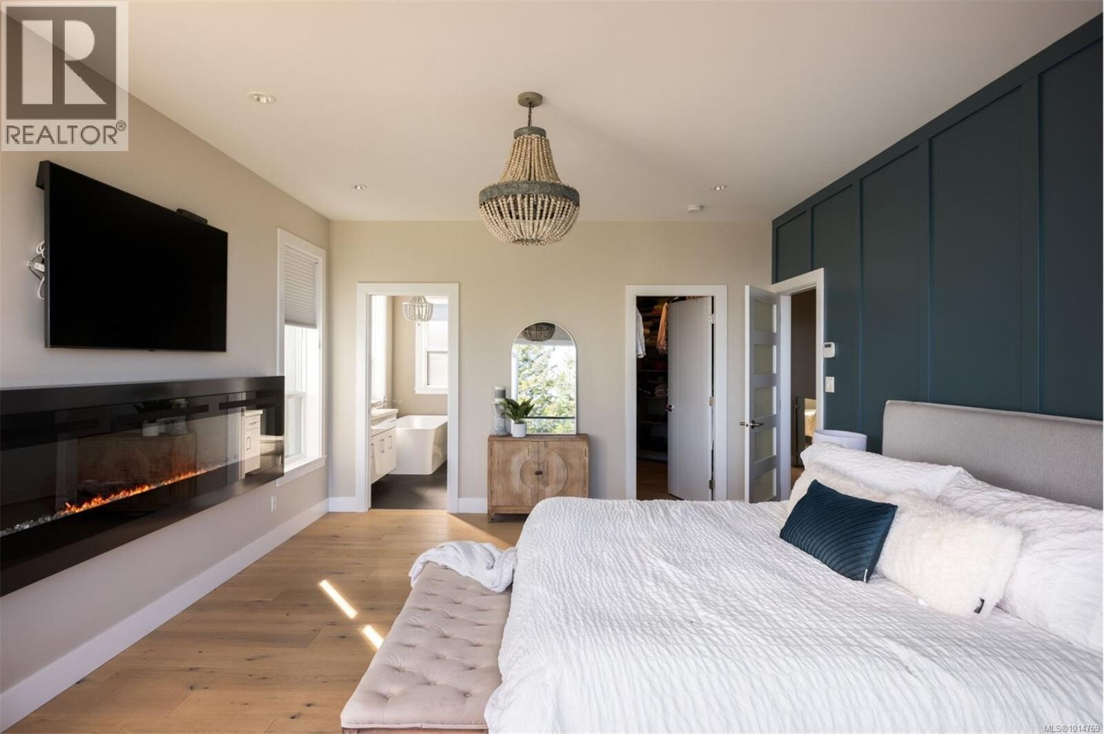  1414 Grand Forest Close, Langford