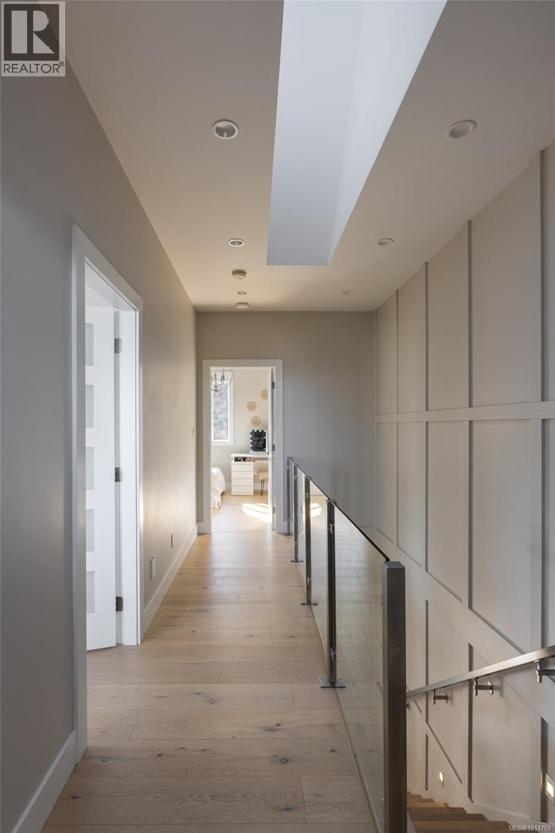  1414 Grand Forest Close, Langford