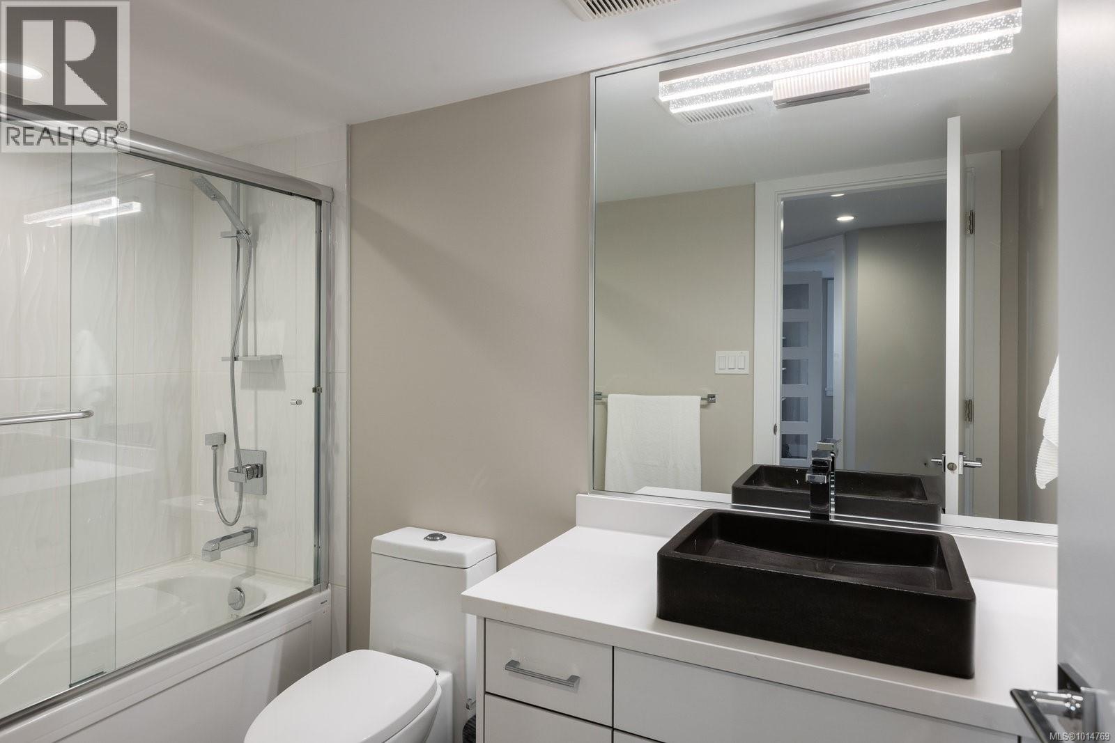  1414 Grand Forest Close, Langford