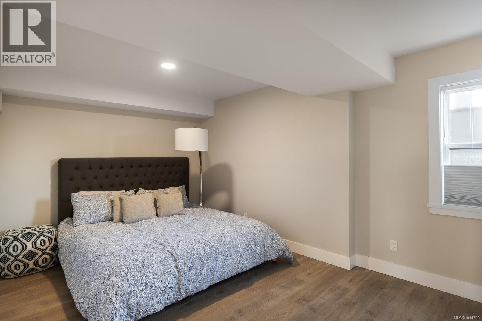  1414 Grand Forest Close, Langford