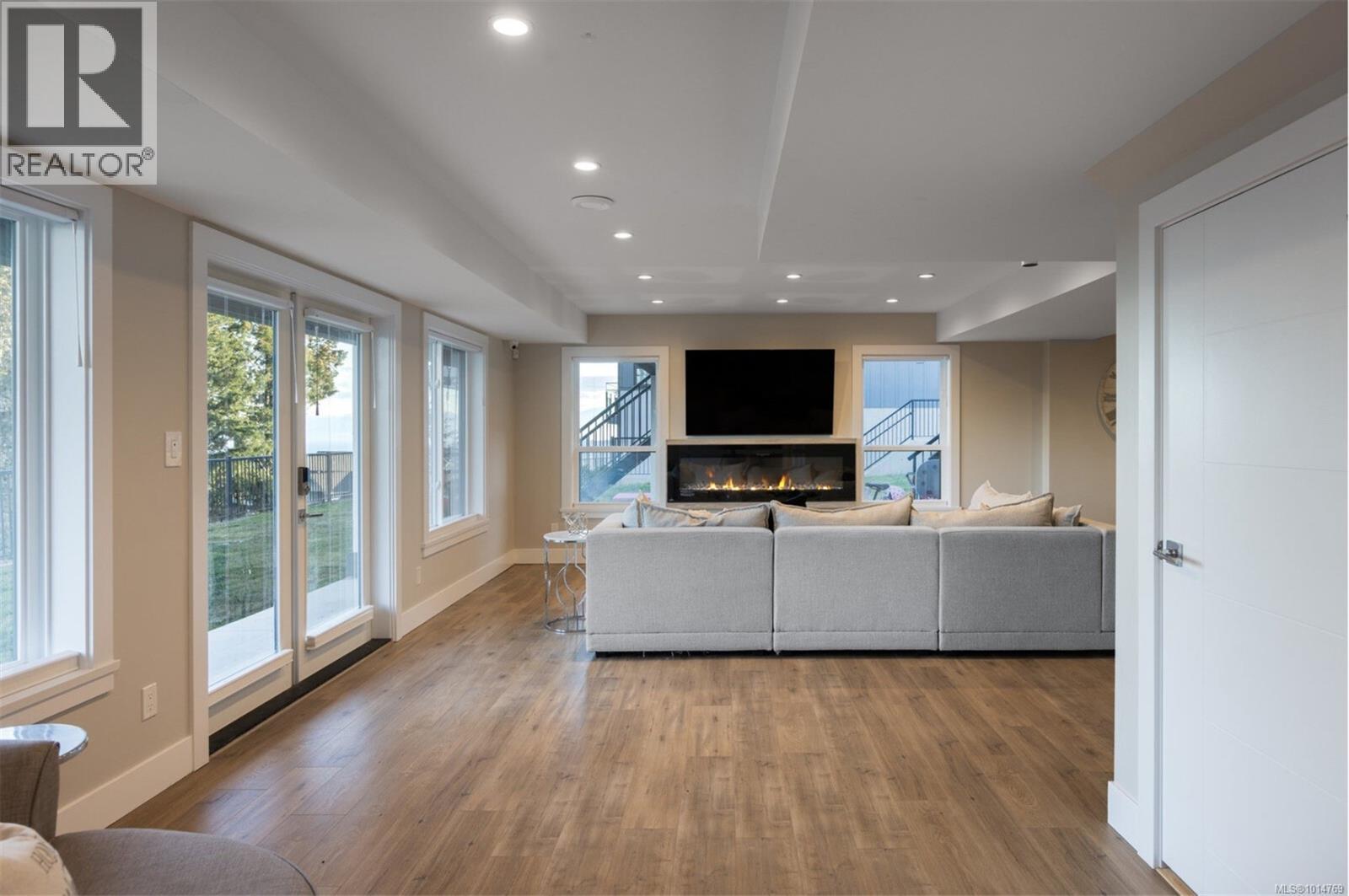  1414 Grand Forest Close, Langford