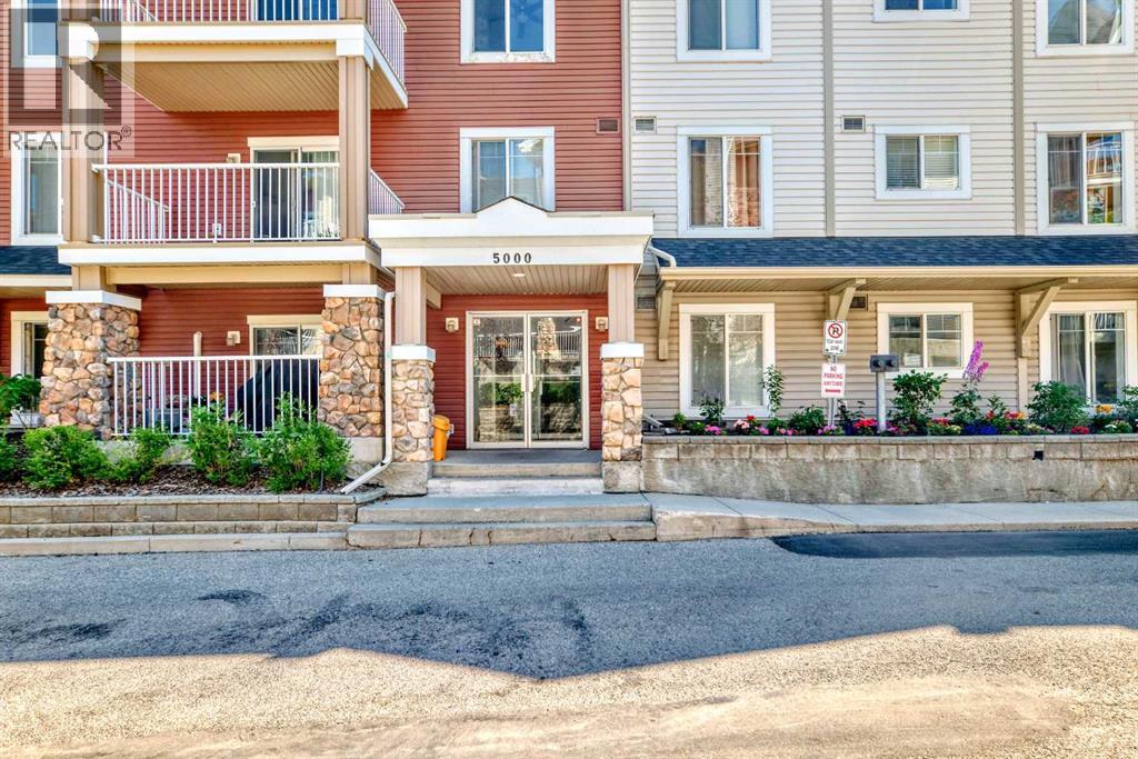 Single Family House for Sale in   Panamount Drive NW Panorama Hills Calgary 