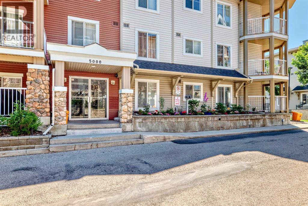 Single Family House for Sale in   Panamount Drive NW Panorama Hills Calgary 