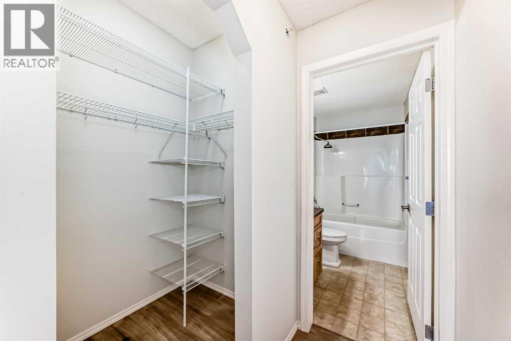 Single Family House for Sale in   Panamount Drive NW Panorama Hills Calgary 