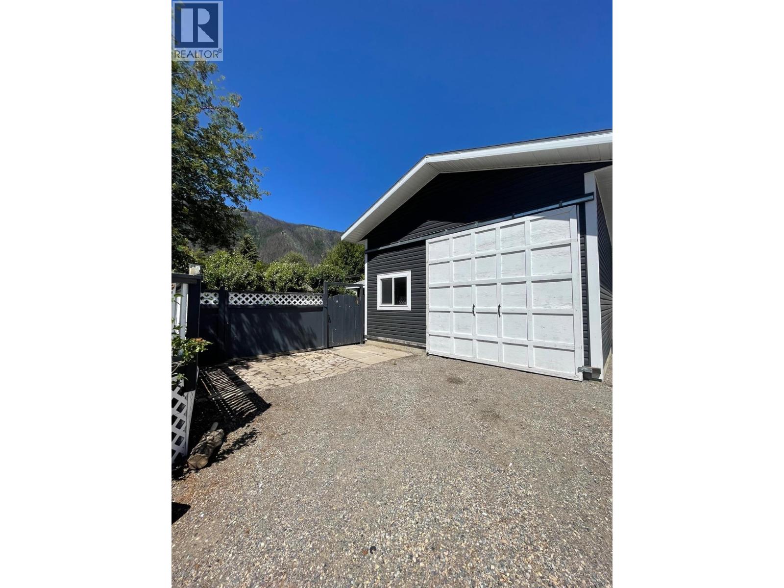 465 WHITE BIRCH Crescent, Sparwood